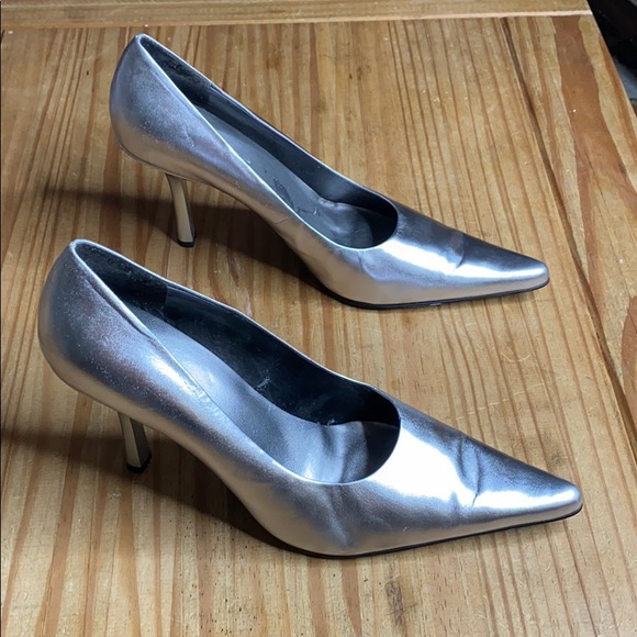 Nine West Metallic Pumps - Picture 4 of 7